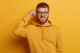 Tomáš (33): Moje žena se po porodu změnila k nepoznání. Stydím se za její mastné vlasy a vytahané oblečení